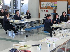 給食